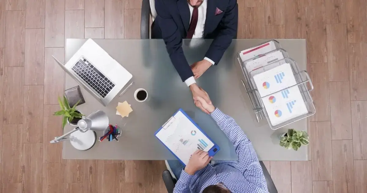 Aprenda a investir em títulos privados com confiança e segurança